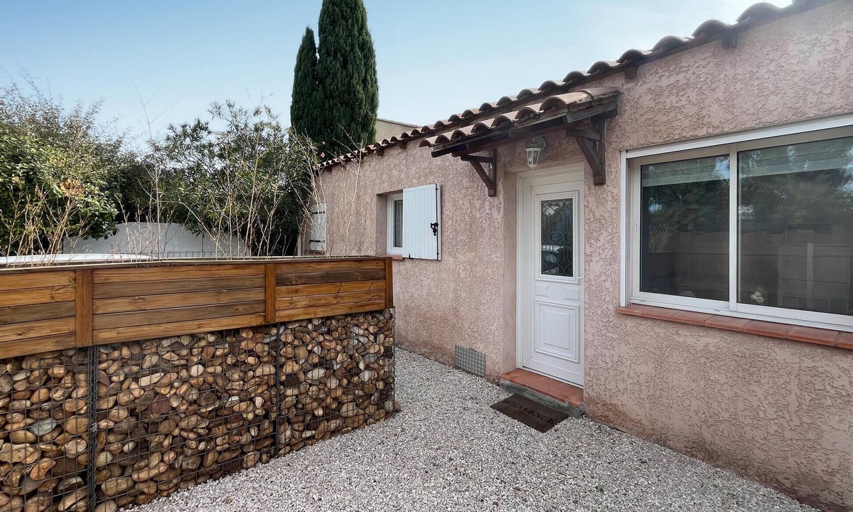 Saint-Martin-de-Crau House | 1 bedroom awesome home in Saint-Martin-de-Crau