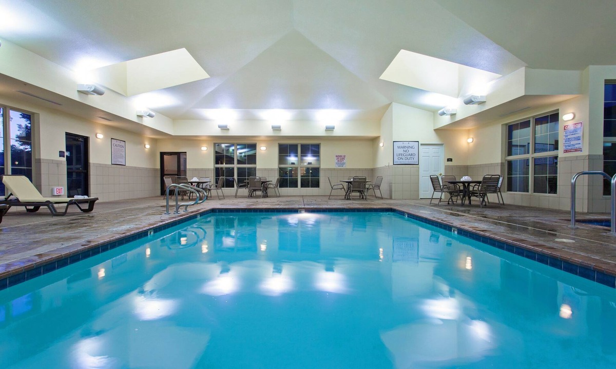 Fairfield Condo | 1 Bedroom | Free Breakfast. Pool & Hot Tub