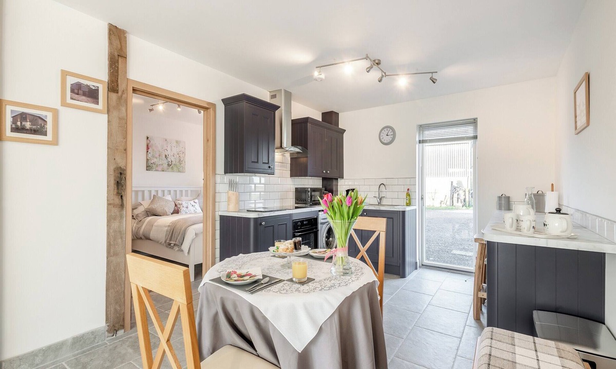 Hethel Cottage | 1 bedroom accommodation in Shotesham All Saints