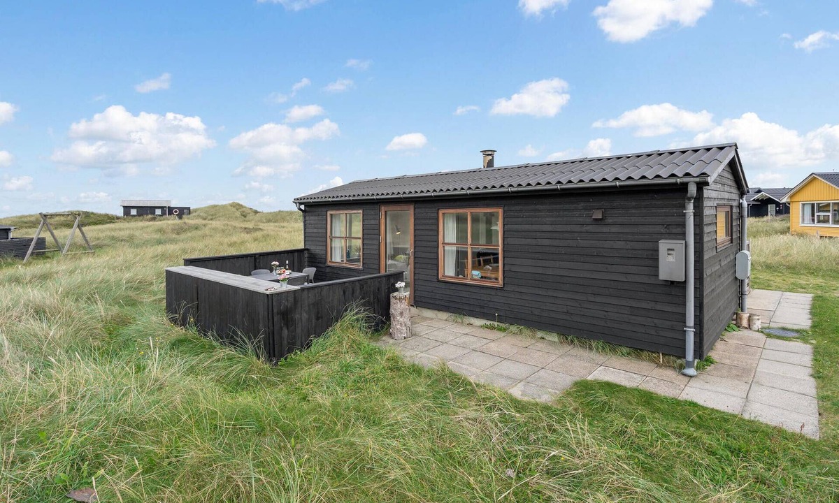 Lonstrup House | 1 bedroom gorgeous home in Hjørring