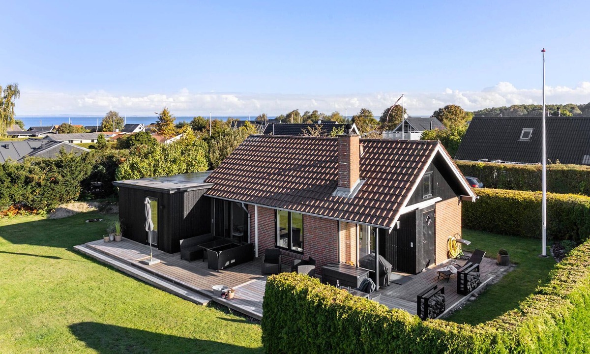 Skastrup Strand House | 1 bedroom gorgeous home in Bogense