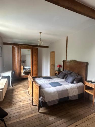Melun House | 1 Bedroom Homestays In Melun