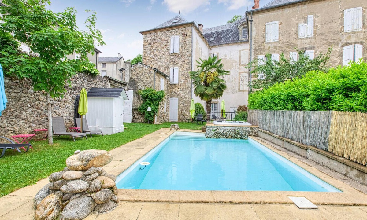 Saint-Jean-du-Bruel Apartment | 1 bedroom lovely apartment in Saint Jean du Bruel