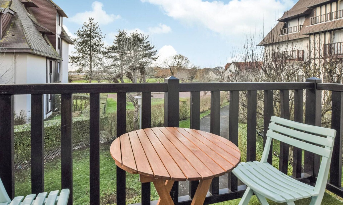 Blonville-sur-Mer Apartment | 1 bedroom nice apartment in Blonville-sur-Mer