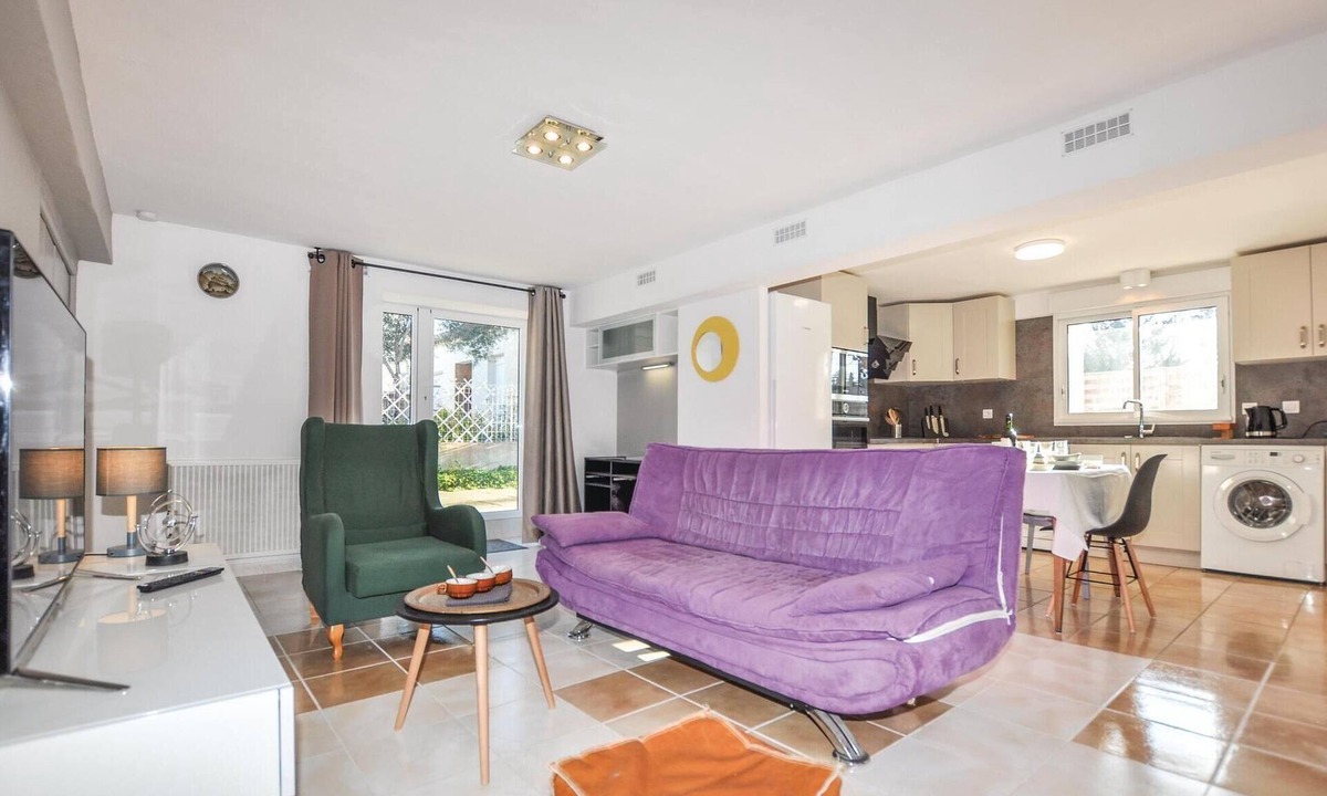 Vinassan Apartment | 1 bedroom nice apartment in Vinassan