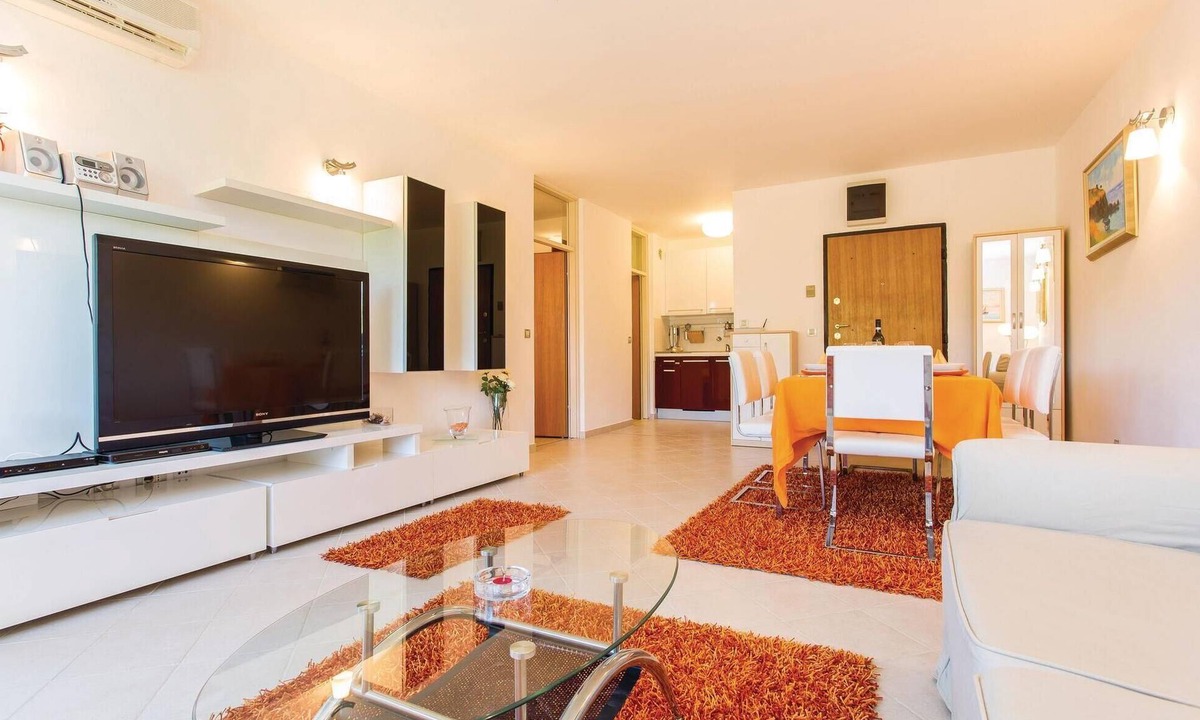 Njivice Apartment | 1 bedroom nice apartment in Njivice