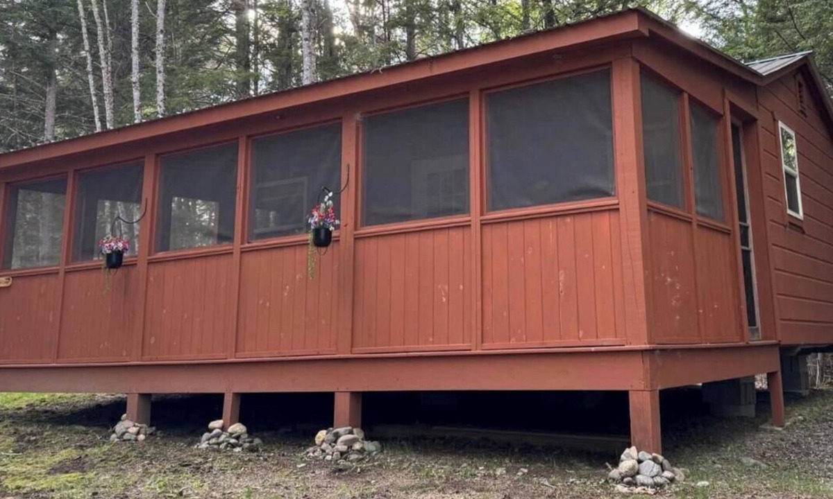 Mattawamkeag Cabin | 1-bedroom off grid cabin in serene Woodville perfect for relaxing getaway