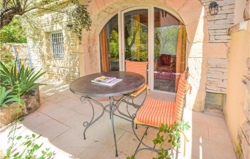 Nyons Apartment | 1 Bedroom Pet Friendly Apartment In Nyons