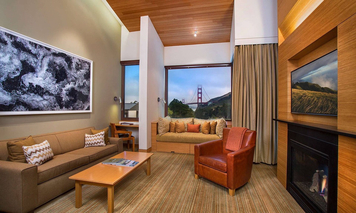 Sausalito Hotel | 1-Bedroom Suite at a 4.5⭐️ Hotel