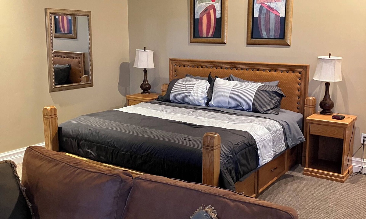 Camlachie Hotel | 1 Bedroom Suite @ Sawmill Creek Golf Resort