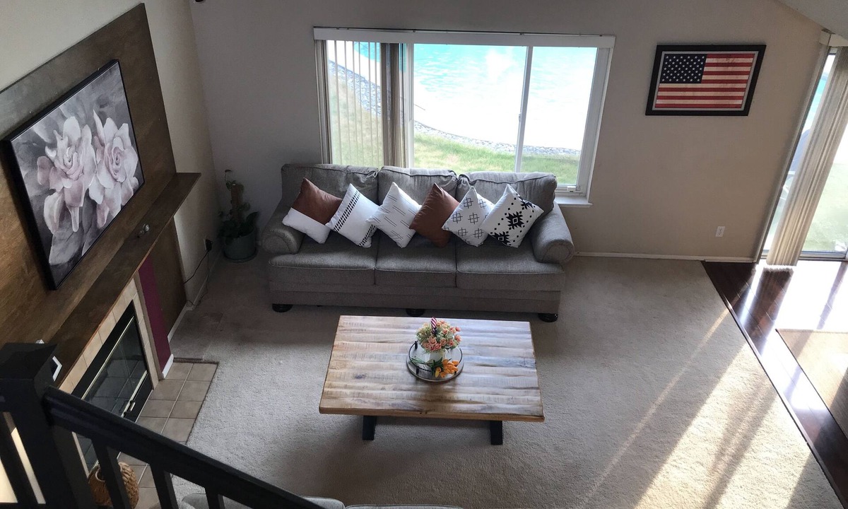 Stockton House | 1 Bedroom with Shared Bath. Quiet place for business professional or traveler