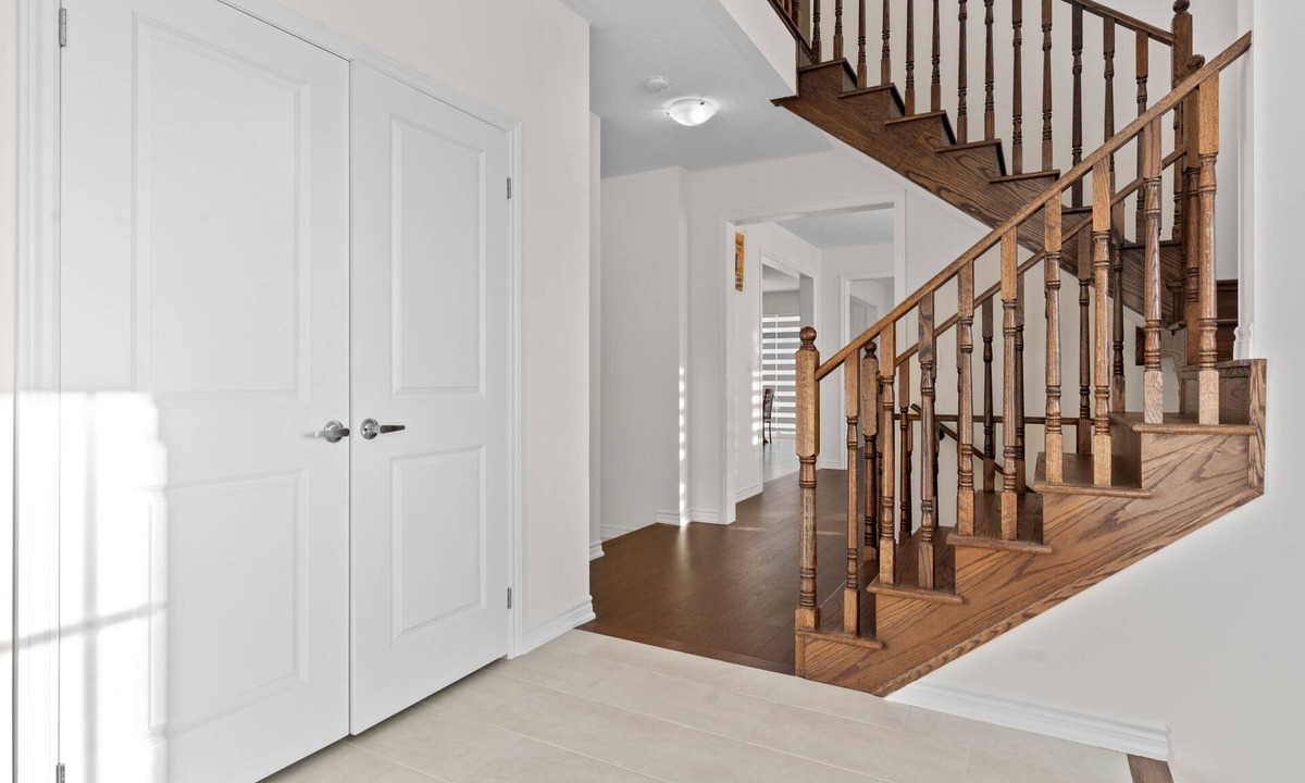 Mount Pleasant House | #1 Best Deal in Brampton