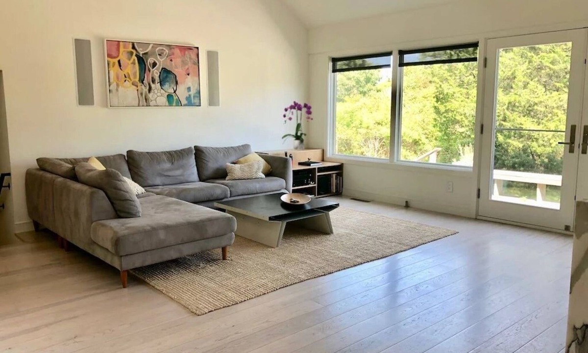 Amagansett Dunes House | 1 BLOCK FROM OCEAN; Fully Renovated; Private Beach Access