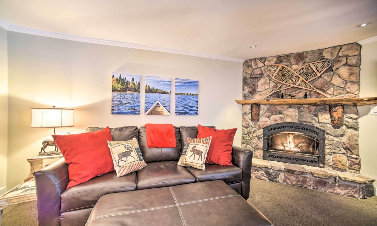 Hillcrest Apartment | 1 Block to Downtown: Cozy Condo by Mirror Lake