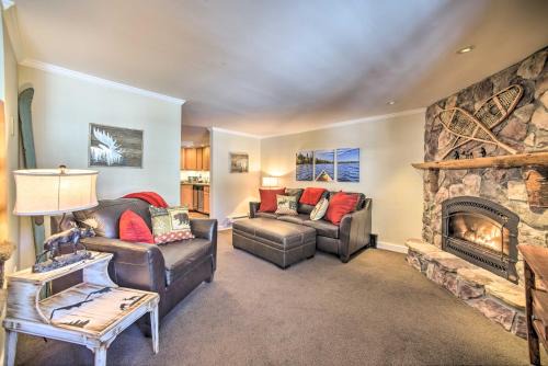 Hillcrest House | 1 Block to Downtown: Cozy Condo by Mirror Lake