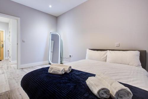 Harlington Apartment | 1 BR Flat - 6 Mins From Heathrow Airport - Flat 14