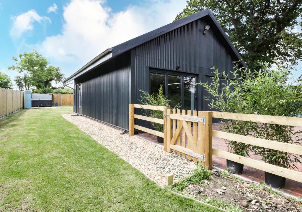 New Forest District House | 1 Bury Farm Cottage