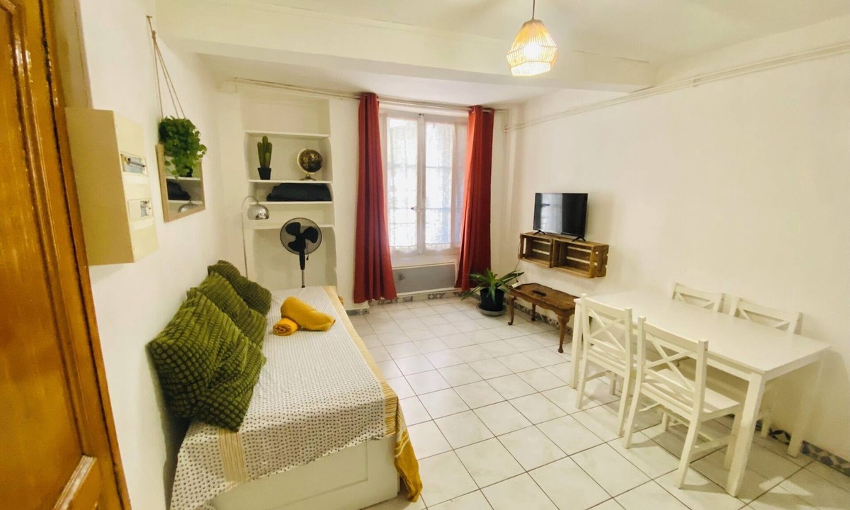 Bastide Saint-Louis Apartment | 1- Cosy Studio Centre-ville