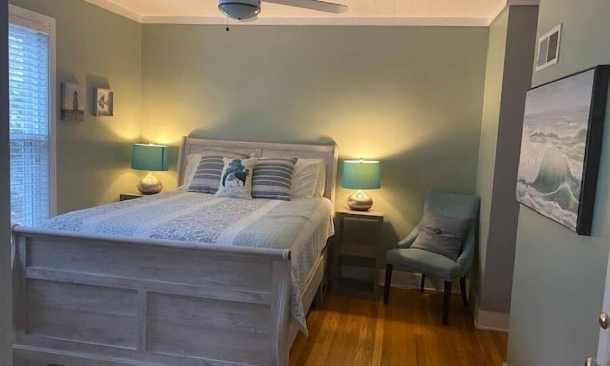 Saugatuck House | #1 cozy 1-Bdrm suite downtown with parking