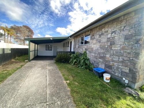 Kawaha Point Apartment | 1 Double Beds Serviced Studio