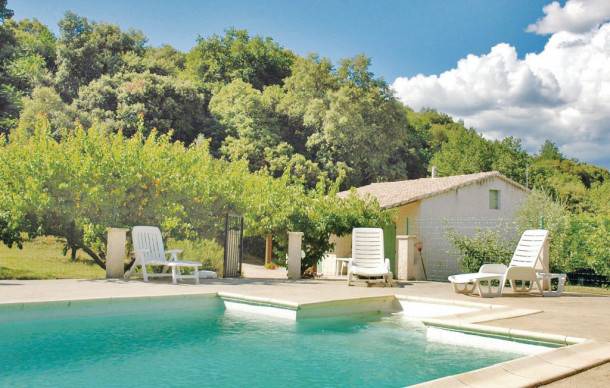 Saint-Julien-de-Peyrolas House | 1 bedroom accommodation in St. Julien de Peyrolas
