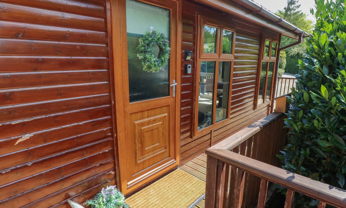 Molleston Cottage | 1 Hornbeam Lodge