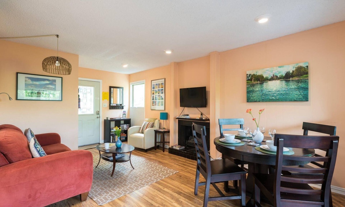 Barton Hills Condo | 1 King bed, covered Deck; .33 mi to Zilker Park & Barton Springs; @2 mi to DT!