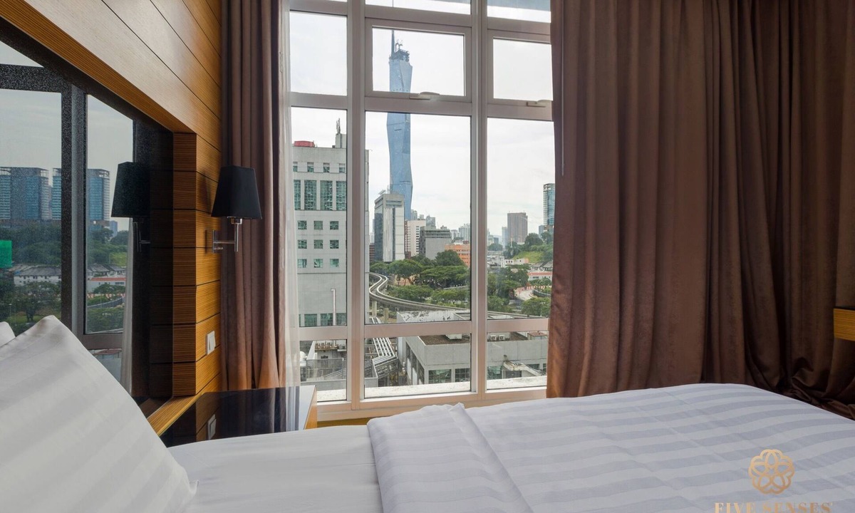 Brickfields Apartment | 1 King bed