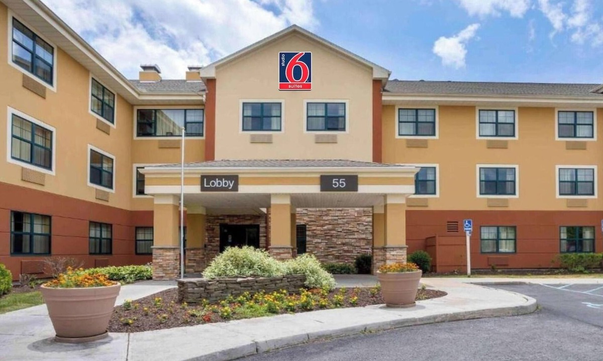 Fishkill Apartment | 1 King Bed | Non-Smoking, Kitchen, Shower