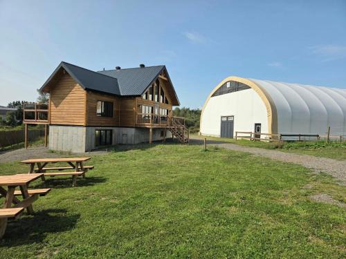 Saint-Onesime-d'Ixworth Apartment | #1 Le refuge et #2 Le Gite