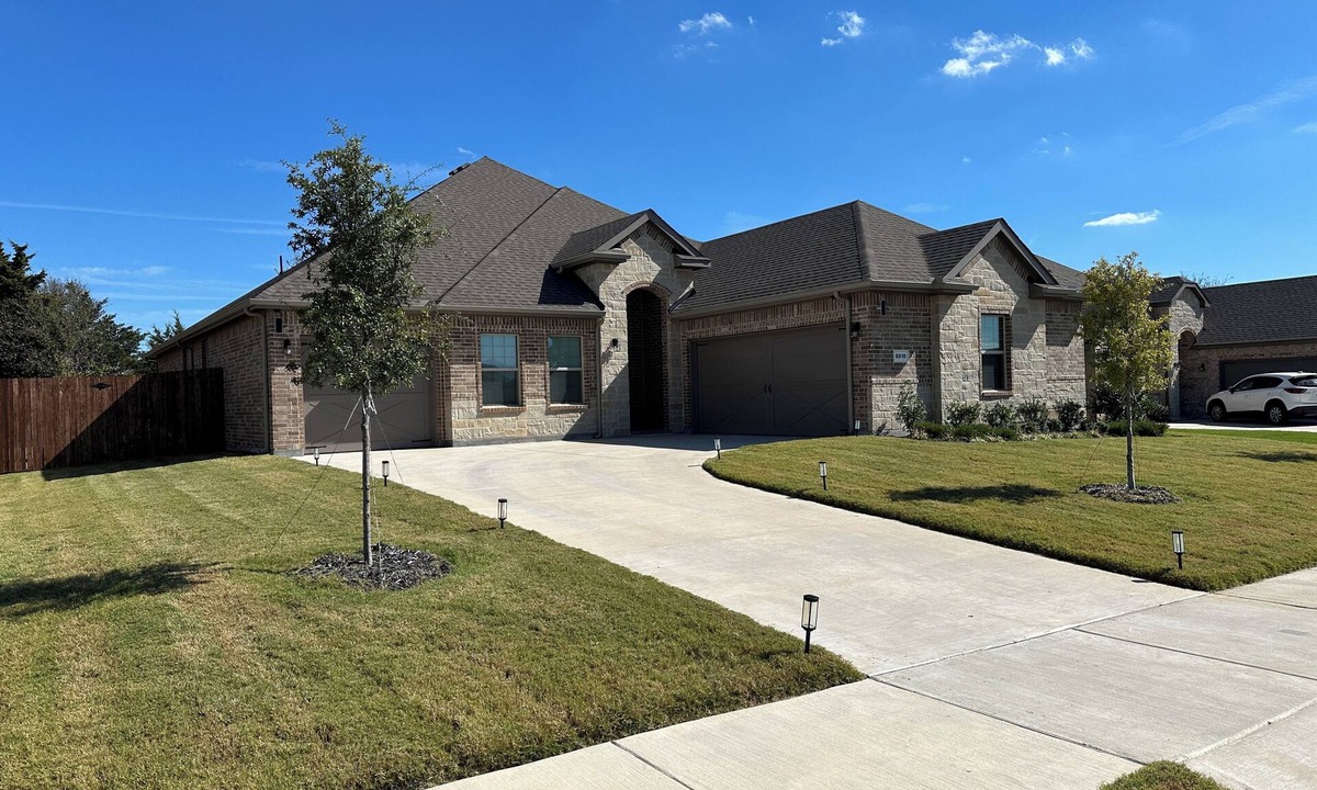 Midlothian House | 1 level New home available!