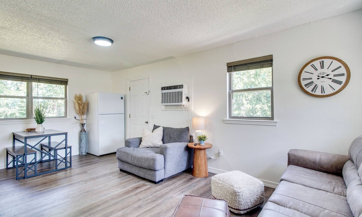 Sallisaw House | < 1 Mi to Cherokee Casino Sallisaw! Home Near I-40