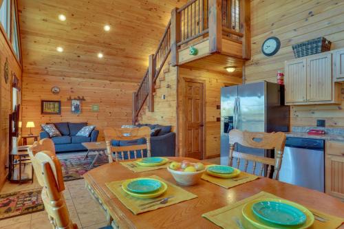 Van Buren House | 1 Mi to Current River: Sunset-View Van Buren Cabin