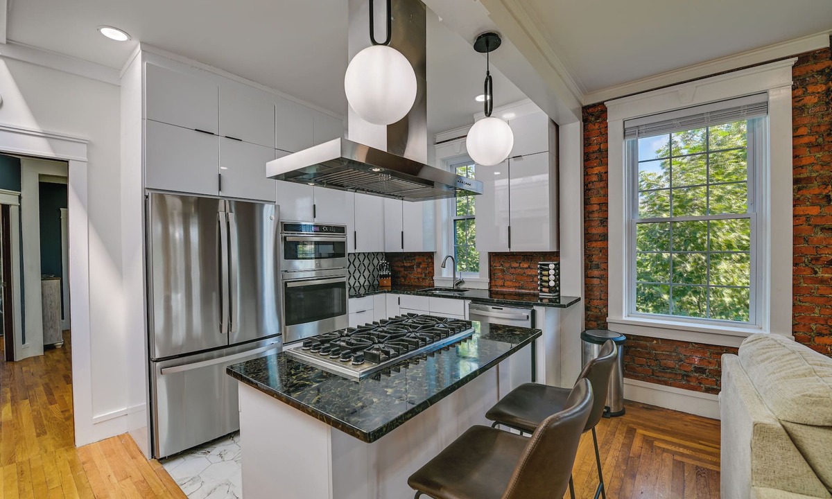 Cohoes Apartment | 1 Mi to Falls View Park: Convenient Cohoes Retreat