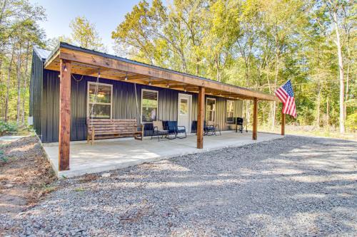 Higden House | 1 Mi to Greers Ferry Lake! Outdoor Adventure Base