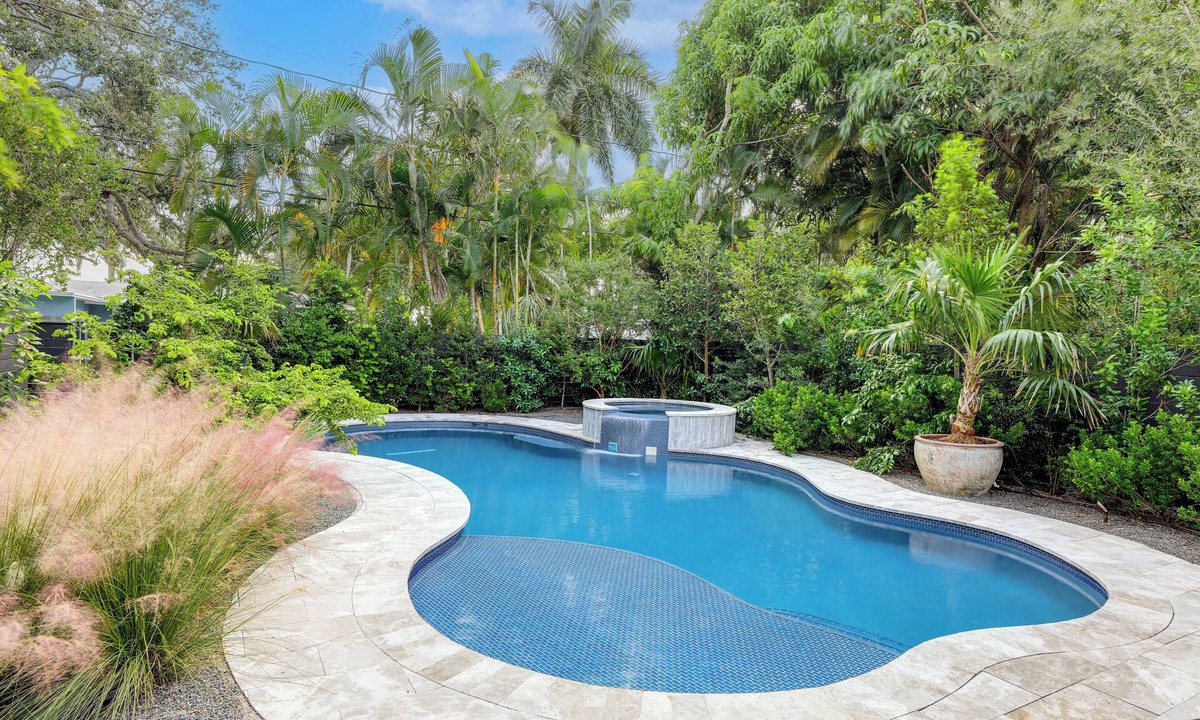 Parrot Cove House | 1 Mi to Lake Worth Beach Park: Poolside Paradise!