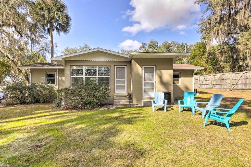 Summerfield House | < 1 Mi to Lake Weir: Quiet Summerfield Getaway