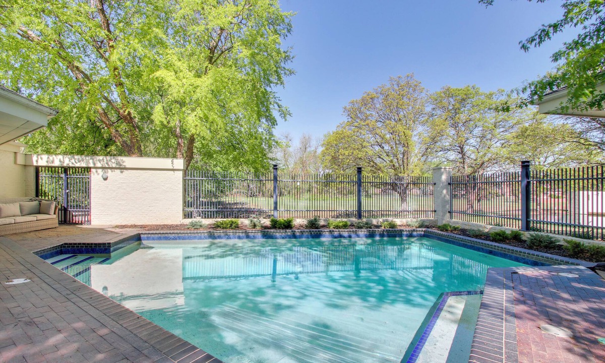 Norman House | 1 Mi to OU! Group Getaway w/Game Room, Pool