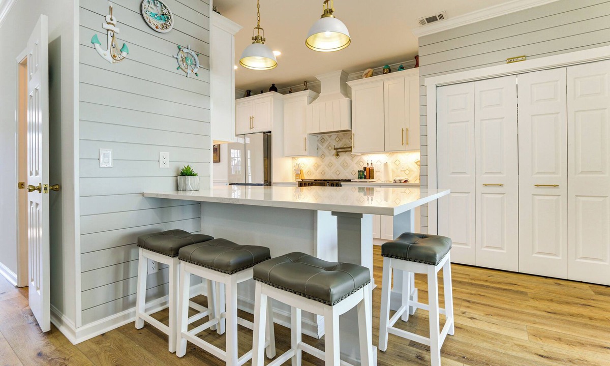 Bluffton Cottage | 1 Mi to River! Relaxing Family Home in Bluffton