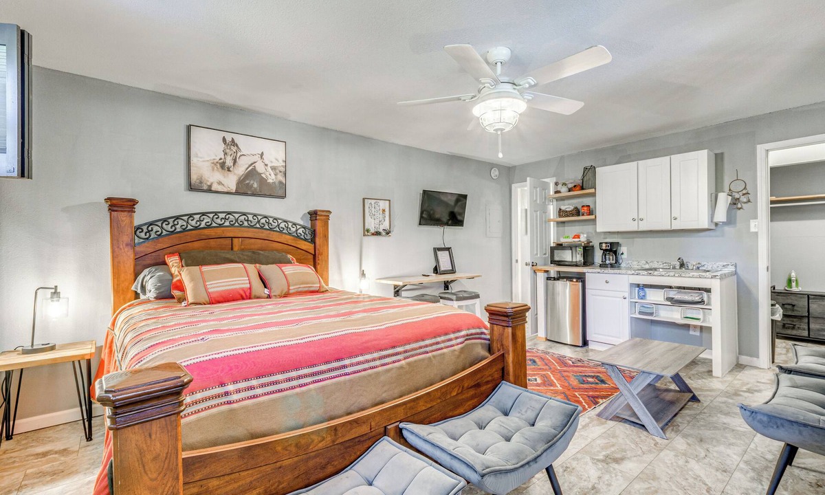 Alto Apartment | 1 Mi to Ruidoso Winter Park! Studio w/Pool Access