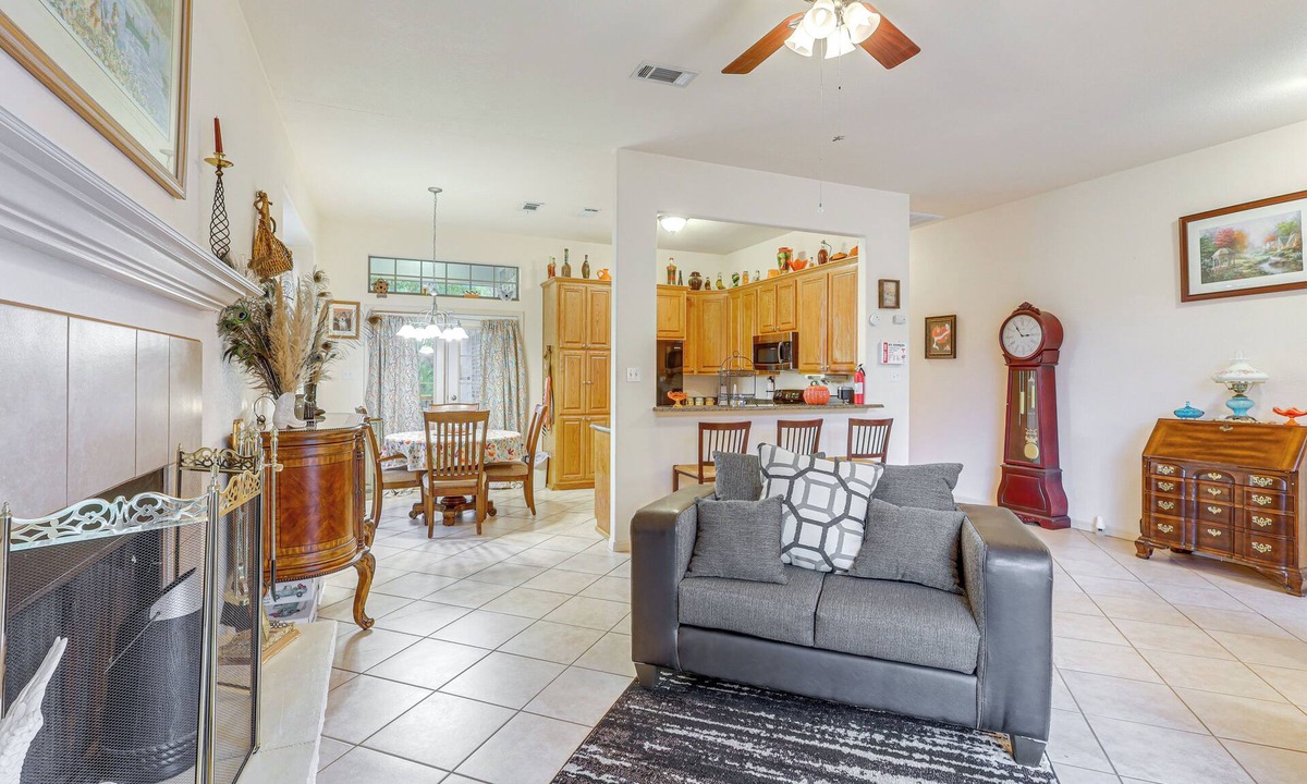 Belton House | 1 Mi to Stillhouse Hollow Lake: Texas Family Home