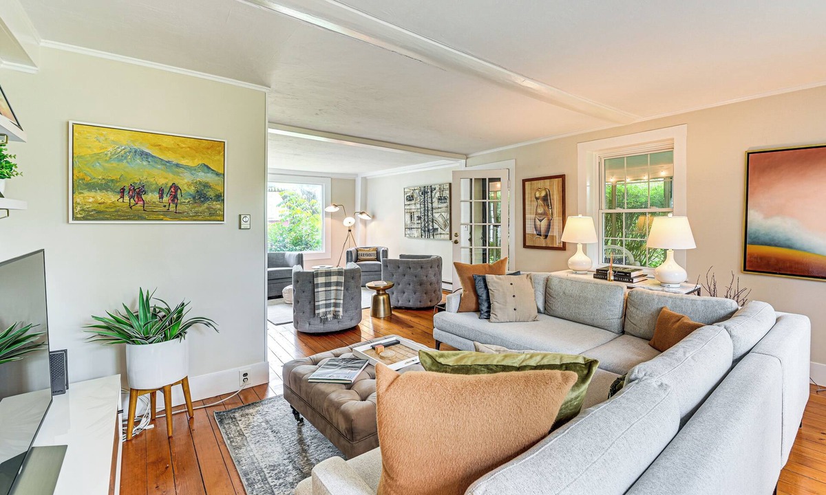Richmond House | 1 Mi to Vineyard: Serene Berkshires Country Escape