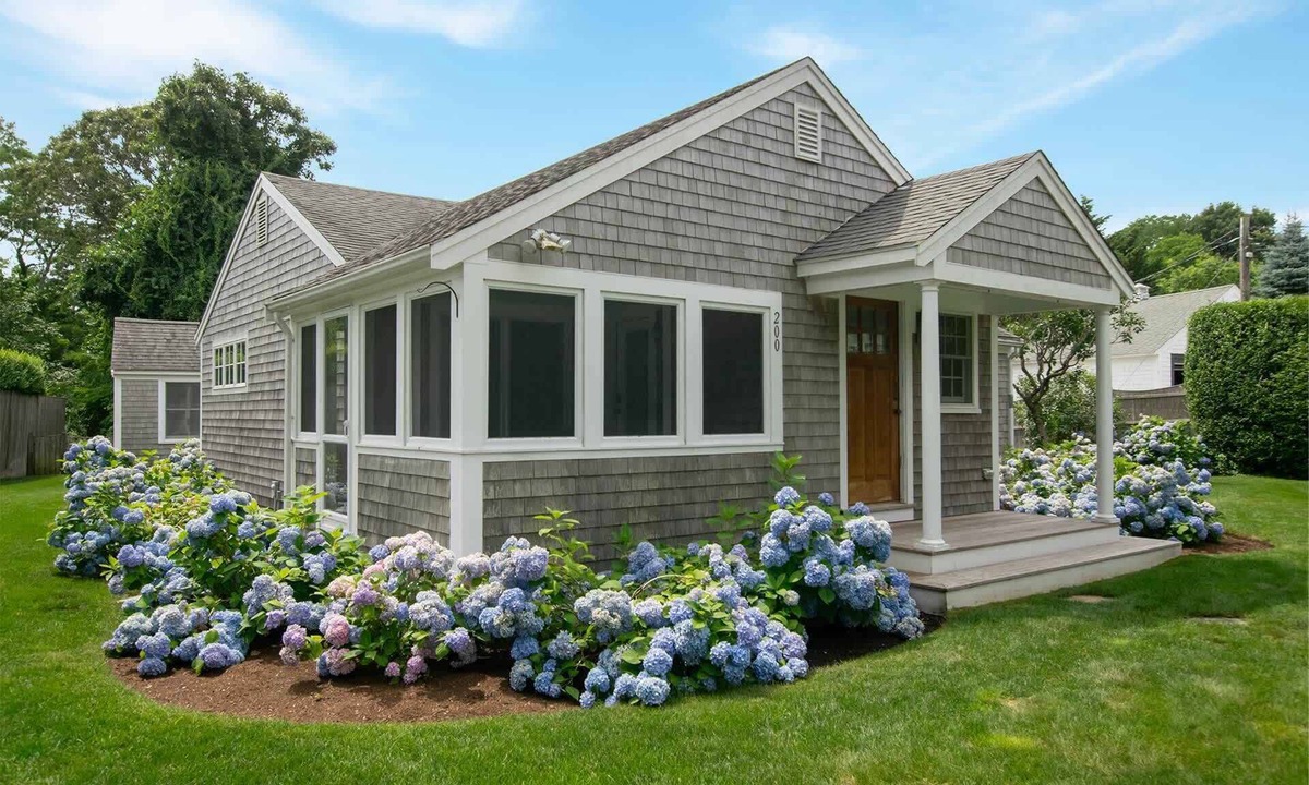 Orleans House | 1 min drive to Rock Harbor, 2 min to Town!