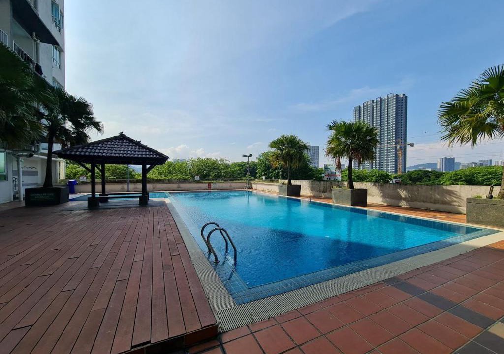 Bandar Tun Razak House | 1 min Next to LRT CHERAS 68 with Shared Area