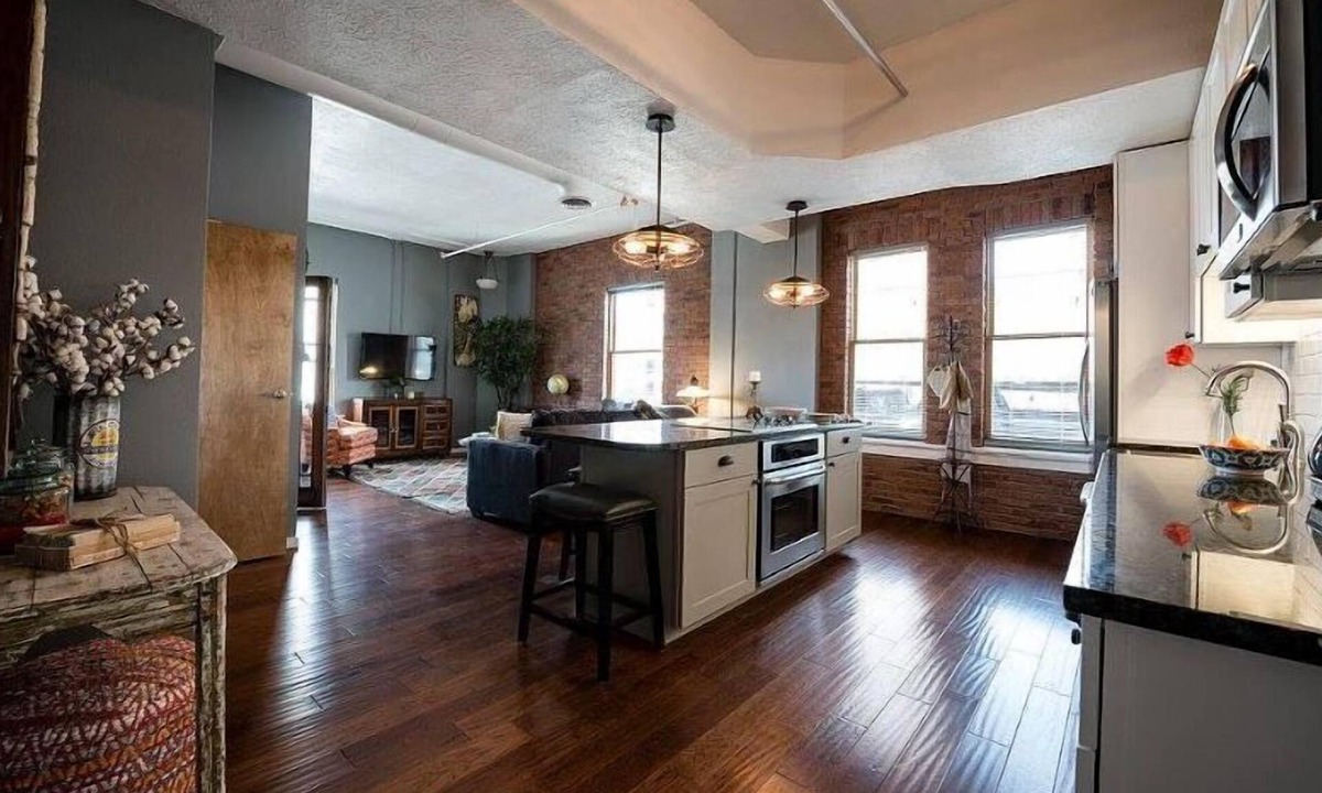 Downtown Albuquerque Condo | 1-Of-A-KIND cozy condo with rooftop access in downtown ABQ