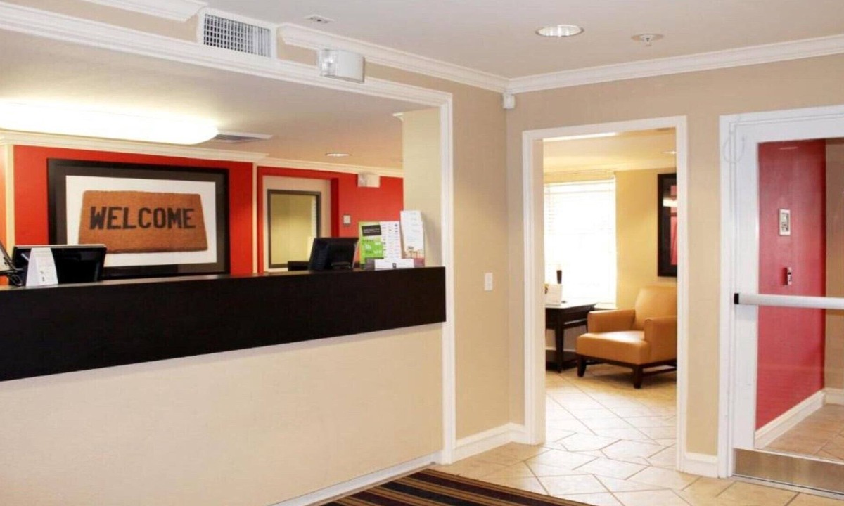 Memphis Apartment | 1 Queen Bed | Non-Smoking, Kitchen