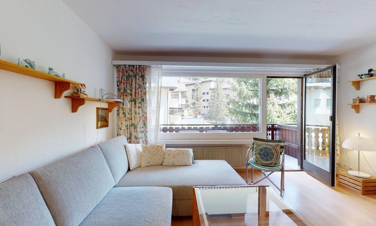 Surlej Apartment | 1-room apartment on the first floor, 40 m2, quiet and sunny southern exposure.