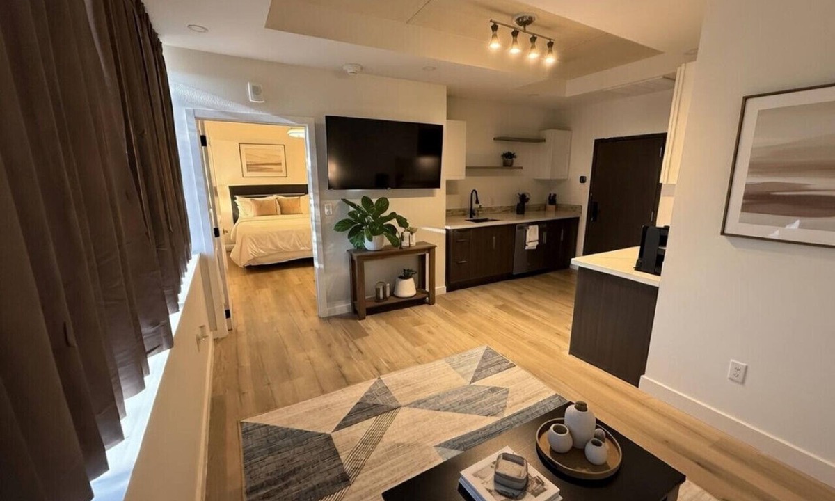 Tulsa Apartment | 1 - Serenity Suite - 1 - Reese Tower