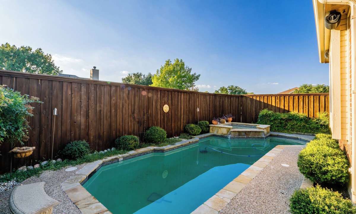 Allen House | 1 Story Retreat w/Pool