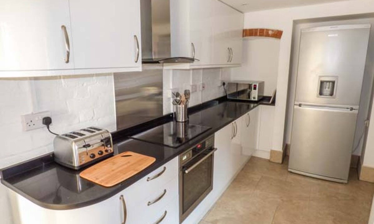 Upton upon Severn Cottage | 1 Willow Cottage